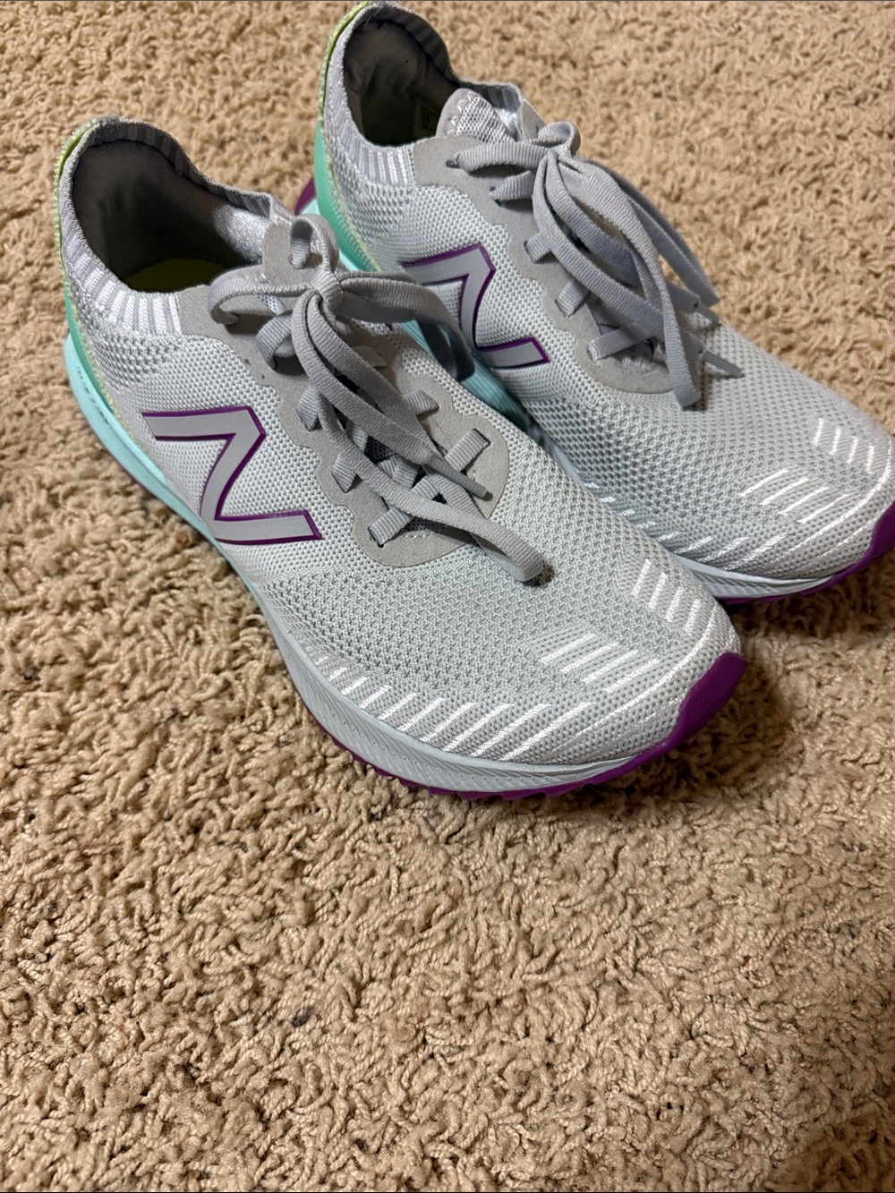 New Balance Women's Light Gray Knit Running Sneakers with Purple Trim size 9.5